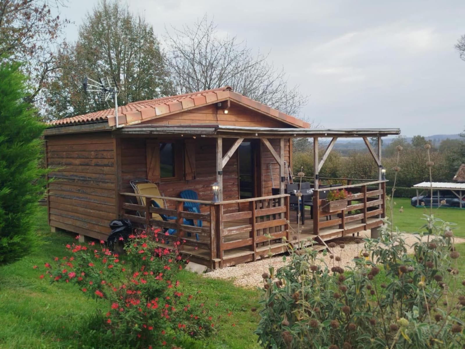 Le Chalet Douillet Saint-Genies Esterno foto